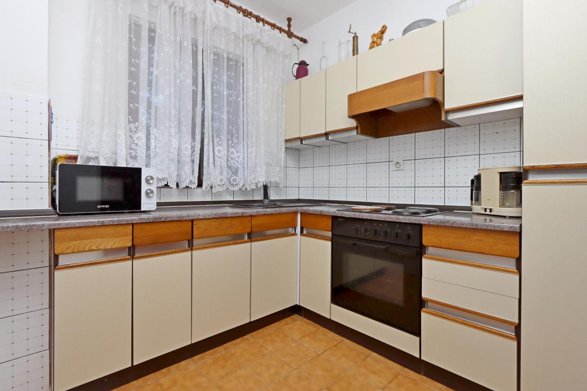 Apartments With A Parking Space Rab - 16082 Banjol Екстериор снимка